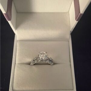 DovEggs 1.5ct 7.5mm G-H-I Color Heart Arrows Set